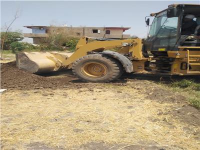 إزالة حالة تعد بالبناء على أراض زراعية بأرمنت