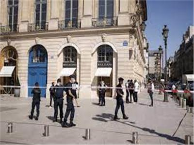 شرطة فرنسا: سرقة مجوهرات بقيمة 10 ملايين من متجر بباريس