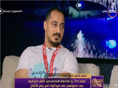 محمود صبري يروي تفاصيل حصوله على فضية رفع الأثقال بطوكيو | فيديو