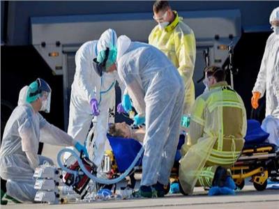 فرنسا تُسجل 12 ألفًا و828 إصابة جديدة و100 وفاة بفيروس كورونا 