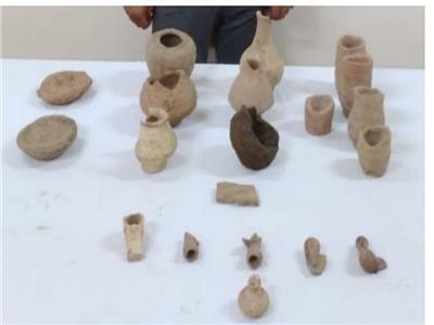 «لص التاريخ».. القبض على المتهم بحفر واستخراج 20 قطعة فرعونية في سوهاج 