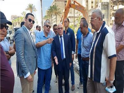 محافظ بورسعيد يتفقد أعمال تطوير شارع ٢٣ يوليو تمهيدًا للافتتاح ساحة مصر 