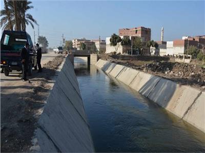 وزير الري يصل المنيا لتفقد مشروعات الترع ومخرات السيول 