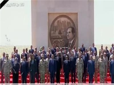 صورة تذكارية للرئيس السيسي في ختام افتتاح عدد من المشروعات القومية لتنمية سيناء
