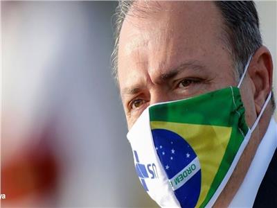 البرازيل تعلن إصابة وزير الصحة بفيروس كورونا.. والحجر «في نيويورك»
