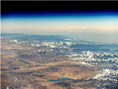 رائد فضاء يلتقط صورة لأعلى قمم العالم من الفضاء
