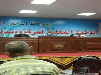 رئيس مدينة الفرافرة يوجه بتقديم الدعم المعنوي والمادي لقطاع التعليم