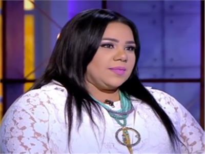 شيماء سيف تطلب الدعاء لوالدتها بعد تعرضها لأزمة صحية