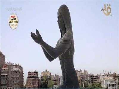  كواليس نحت تمثال «ممشى أهل مصر» بكورنيش النيل..فيديو