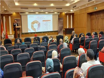 ندوة لوزارة التخطيط والإصلاح الإداري حول جائزة التميز الحكومي ببورسعيد 