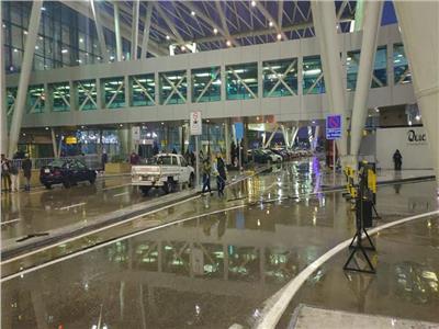 20 ألف راكب غادروا مطار القاهرة على متن 157 رحلة جوية 
