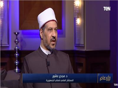 مستشار المفتي: الشعب أعطى كثيرا للقوات المسلحة.. والبركة لن تنتزع من مصر