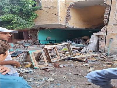 انهيار منزل إثر انفجار أسطوانة غاز بـ«منوف» | صور