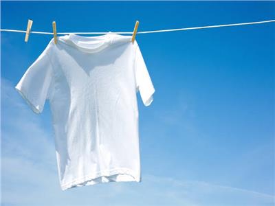 تعرف على أسهل الطرق المبتكرة لغسل الملابس البيضاء دون إصفرار