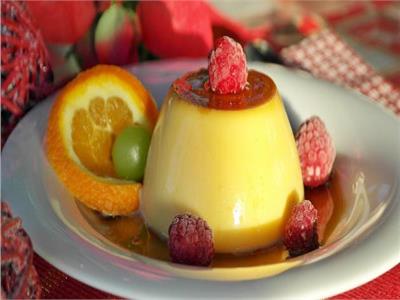 جددي حلوياتك | «كريم كراميل» بالتوت البري والفراولة  