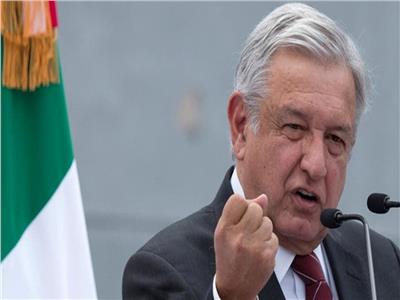 رئيس المكسيك يتهم شركات أجنبية بتهريب الوقود