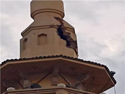 نتيجة الرعد فجرا.. ظهور تصدعات في مئذنة مسجد بالدقهلية ولجنة هندسية للفحص
