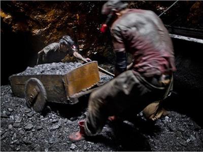 احتجاج المئات من عمال مناجم الفحم في بلغاريا وسط مخاوف فقدان وظائفهم