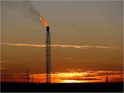 إدارة معلومات الطاقة: انخفاض إنتاج النفط الأمريكي إلى 11.02 مليون برميل يوميًا