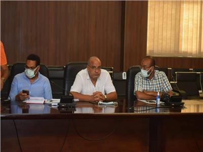 سكرتير محافظة البحر الأحمر يتابع الموقف التنفيذي لبدء تطوير حلقة السمك 