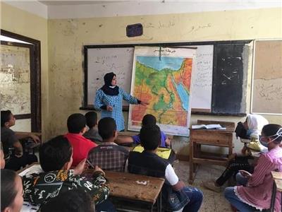 انطلاق مبادرة القوافل التعليمية بمدارس أبو قرقاص لسد عجز المعلمين