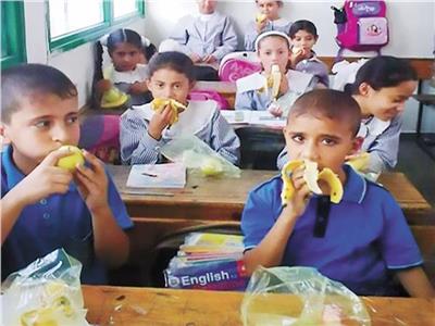 إجراءات الوقاية أثناء تقديم التغذية المدرسية| فيديو