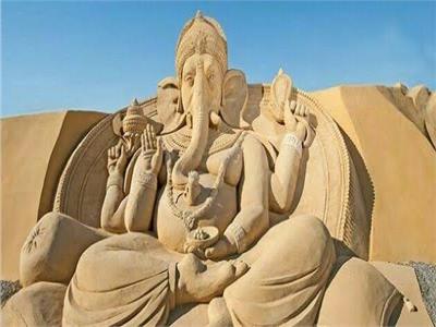 متحف الرمال بالغردقة يضم ٤٢ تمثال رمليا لأشهر فناني العالم | صور