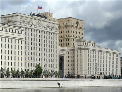 وزارة الدفاع الروسية تستدعي الملحق العسكري الألماني وتسلمه مذكرة احتجاج