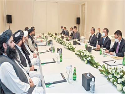 وزير خارجية الصين يلتقى برادر في الدوحة.. وطهران تستعد لـ«الجوار الأفغاني»