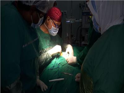 صحة القاهرة: جراحات دقيقة ونادرة للأطفال والمبتسرين في مستشفى المنيرة العام