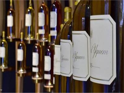 سرقة زجاجة نبيذ عمرها 215 عامًا من مطعم في أسبانيا