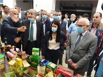 وزيرا «التموين والتعاون الدولي» يشيدان بـ«بازار بورسعيد الجديد»