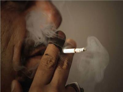 حتى لا يطير الدخان.. شركات التبغ تتحايل للترويج عن منتجاتها في الأعمال الدرامية