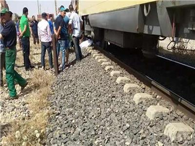مصرع شاب صدمه قطار أثناء عبور شريط السكة الحديد بالقناطر الخيرية