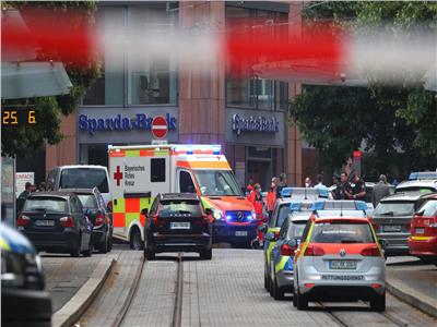مدينة ألمانية تشهد هجوم مسلح عنيف بسكين في قطار   
