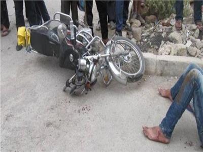 إصابة شابين في حادث انقلاب دراجة بخارية بالإسماعيلية 