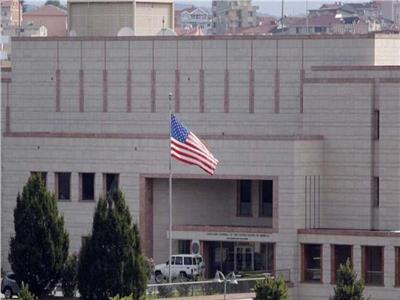 السفارة الأمريكية ببيروت تضع شروطا جديدة لسفر اللبنانيين