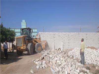 إزالة 105 حالات تعدي بالبناء على مساحة 192 ألف متر مربع بالقاهرة