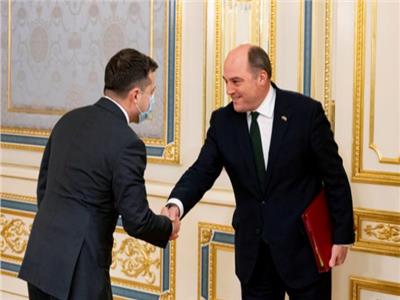 وزيرا الدفاع الأوكراني ونظيره البريطاني: لا نريد المواجهة مع روسيا  
