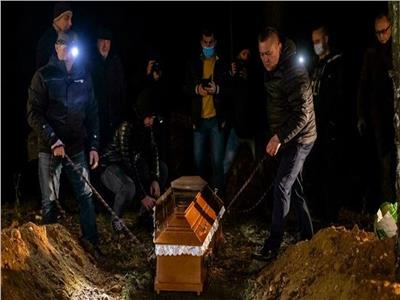 دفن شاب سوري مات بردا في قرية بولندية صغيرة