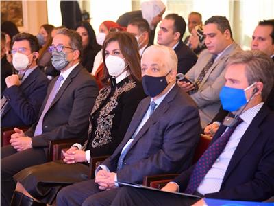 3 وزراء يشهدون استراتيجية للتواصل والاتصال مع المصريين بالخارج