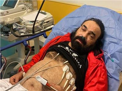 بعد تعرضه لأزمة قلبية.. نادر أبو الليف يكشف تطورات حالته الصحية