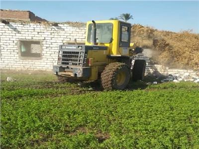 محافظ المنيا: إزالة 1190 حالة تعد بالبناء والزراعة على أملاك الدولة