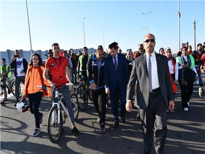 وزير الرياضة يطلق فعاليات ماراثون دراجات بمحور شينزو آبي 