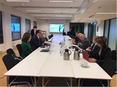 وزير التعليم يلتقي مسئولي «الوكالة الوطنية الفنلندية» لبحث التعاون المشترك