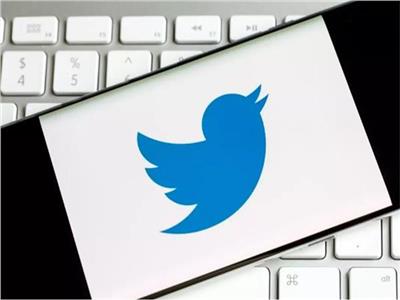 «تويتر» يمنع مشاركة الصور الشخصية ومقاطع الفيديو دون موافقة