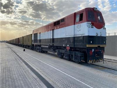 قناة السويس: تسيير أول رحلة قطار حاويات من السخنة لبورسعيد  