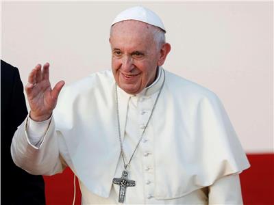 البابا فرانسيس يختتم زيارته لقبرص ويتوجه إلى اليونان