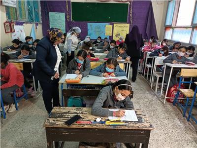تعليم الهرم: تلاميذ رابعة إبتدائي حرصوا على حضور الامتحان بدون غياب | صور
