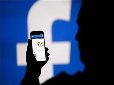 سقوط متهم بالاستيلاء على 16 حسابًا بـ«فيس بوك» لابتزاز أصحابها ماديًا